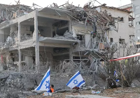 Iranul va ataca navele și bazele Occidentului, dacă vor împiedica bombardamentele Teheranului în Israel