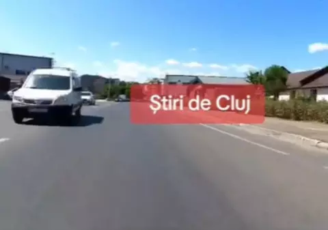 Motociclist din Cluj, la un pas de a fi lovit în plin de un șofer care depășea fără să se asigure: „Nu le pasă de motocicliști”