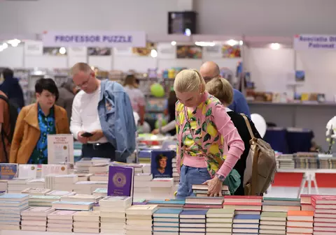 Cele mai căutate cărți la Bookfest. Aglomerație record și vânzări peste așteptări