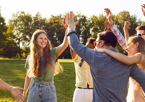 Ce să faci în București în weekendul 14-15 iunie 2025: Festivalul Cireșelor, târg de adopții, concerte 