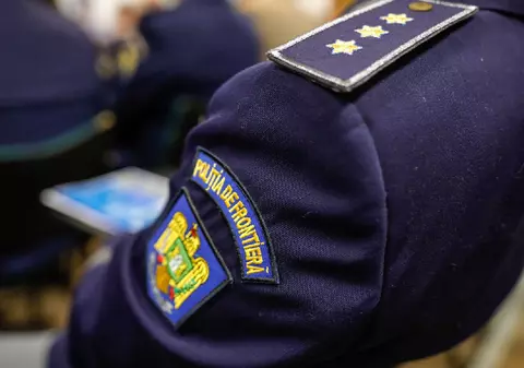 Un polițist de frontieră și-a convins un prieten să împrăștie 10.000 de euro falși. Colegii săi de la Crimă Organizată Timișoara l-au reținut