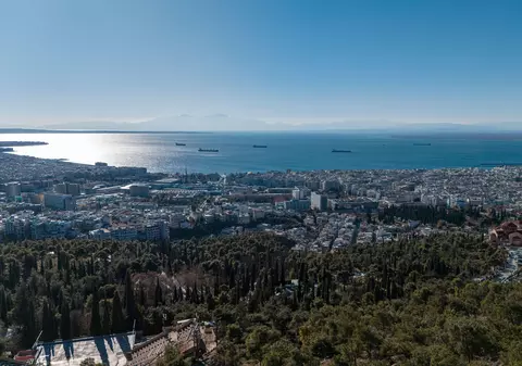 Destinațiile de vacanță spre care românii pot zbura cu mai puțin de 60 de euro dus-întors. În ce luni sunt cele mai ieftine bilete de avion