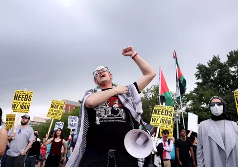 Război Israel-Iran, ziua a opta: Val de rachete iraniene asupra Israelului. Mai multe ținte lovite / Aviația israeliană a făcut ravagii în Iran