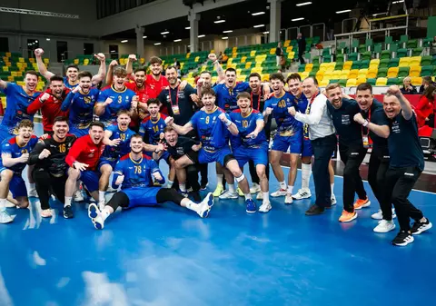 Naționala masculină de tineret a câștigat primele două meciuri din grupă la Campionatul Mondial de handbal U21 din Polonia și s-a calificat în faza a doua