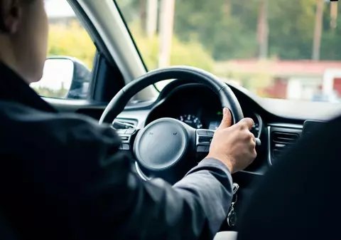 Ce-a pățit o femeie din Ucraina, clientă de ride-sharing în Constanța. Șoferul a fost arestat