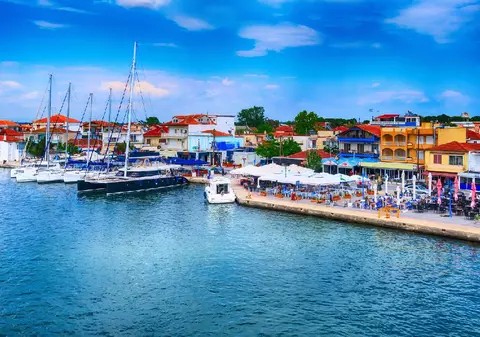 Cât te costă o vacanță în Grecia în 2025 și la ce trebuie să fii atent înainte să pleci