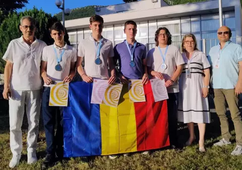 Un elev din Timișoara a câștigat medalia de aur la Olimpiada Balcanică de Fizică 2025, în Macedonia de Nord