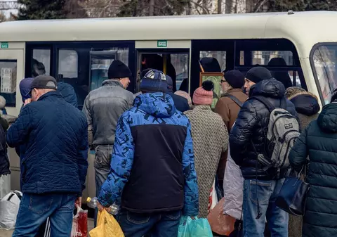 Pensionarii și săracii sunt principalele victime ale economiei de război a lui Putin: „Prețurile cresc în fiecare săptămână”