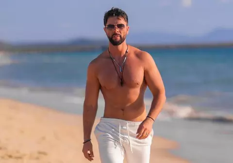 Cine este Andrei Vasile de la „Insula Iubirii”, sezonul 9. „Dacă îmi dai lumină, strălucesc, pot deveni și un Luceafăr”