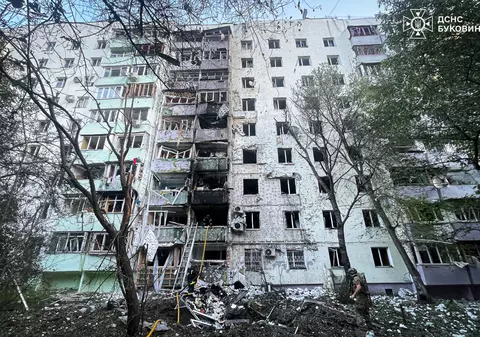 4 oameni au fost ucişi de drone şi rachete în regiunea Cernăuţi. Alina Bota, profesoară: „Ne-am ascuns, cine a putut în beci"