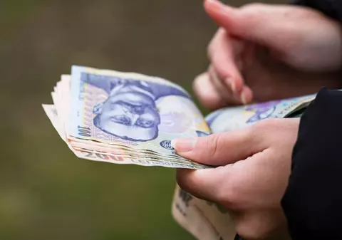 Cât vor da statului cei peste 8,3 milioane de români care plătesc pensii private, începând cu 1 august