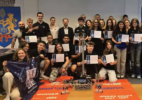 O echipă de robotică din Ploiești a cucerit două trofee la Campionatul European din Olanda: „Emoțiile au fost la cote maxime”