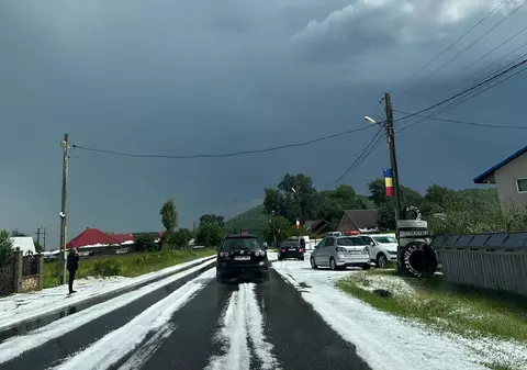 Localitatea din județul Neamț în care temperatura a scăzut de la 30 de grade Celsius la 12 grade, în numai 10 minute. Grindina a acoperit drumurile