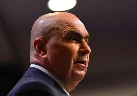 Ilie Bolojan spune că indemnizaţiile de 180.000 de lei ale celor trei judecători CCR sunt imorale, dar legale: „Dacă au bani, să le dea"