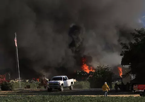 Șapte persoane sunt date dispărute după ce un depozit de artificii din SUA a explodat: „Situația actuală este foarte riscantă”