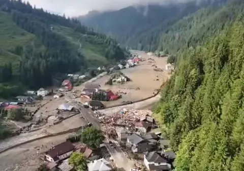 A fost găsită a treia victimă în zona Broșteni: o femeie de 83 de ani. Trupul acesteia urmează să fie recuperat