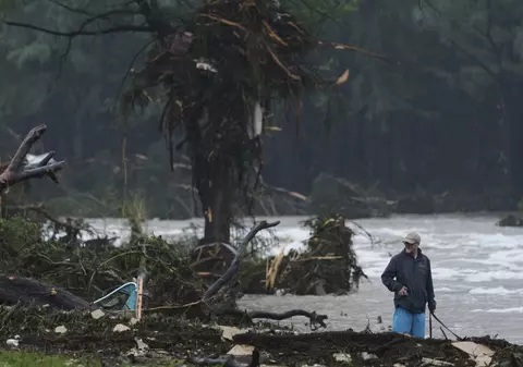 Cel puțin 27 de oameni au murit și alte zeci sunt dați dispăruți după inundațiile „mortale” din Texas: „Sunt și copii”