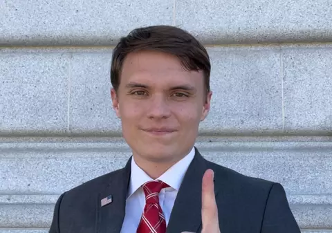 Un candidat la funcția de guvernator a numit lagărul de la Auschwitz „o soluție pentru oamenii fără adăpost”: „Ar rezolva problema și în California”