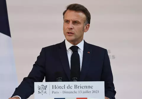 Emmanuel Macron: „Toată lumea trebuie să fie gata de luptă”. Franța va investi 64 de miliarde de euro în apărare, în 2027