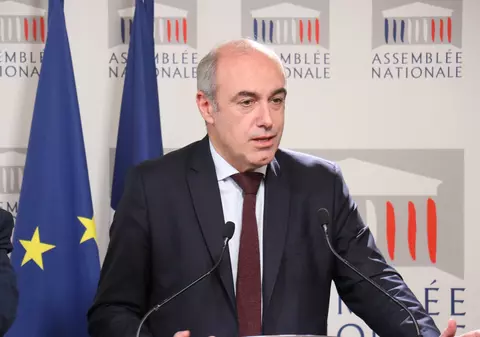 Clasa politică franceză, cutremurată de sinuciderea unui influent deputat de dreapta. Olivier Malreix a fost găsit spânzurat