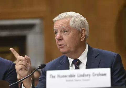 Un influent senator american îl avertizează pe Putin că va avea soarta ayatollahului din Iran dacă nu va ține cont de termenul-limită dat de Trump