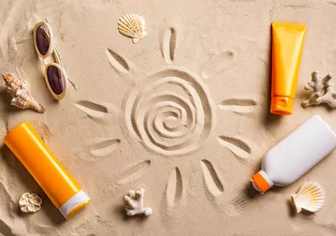 Cum să-ți pregătești pielea pentru plajă. Redu riscurile cu cele mai simple soluții la îndemână!
