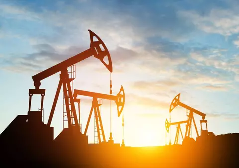 UE vrea să lovească dur regimul Putin ducând prețul petrolului rusesc la 50 de dolari