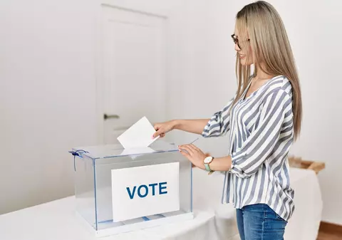 Țara care va permite votul de la vârsta de 16 ani: Tinerii contribuie deja la societate muncind, plătind taxe şi servind în armată