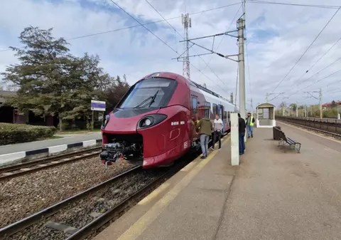 Șase trenuri noi vor circula pe ruta București – Constanța. Călătorii ar urma să beneficieze de mai mult confort. Anunțul CFR