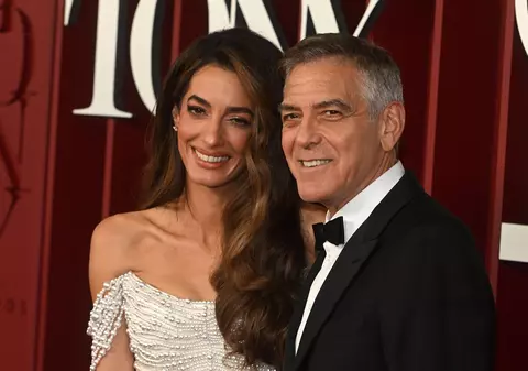 Cât costă să petreci alături de George Clooney cinci zile. Cina e inclusă în prețul uriaș: doar 16 persoane pot avea acest privilegiu