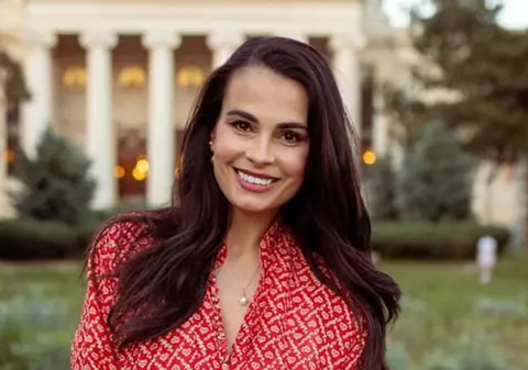 Anca Serea a leșinat în brațele lui Adrian Sînă. „Din păcate, de-a lungul anilor, am trecut prin mai multe episoade”