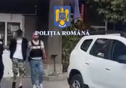 O femeie din Craiova a rămas fără mașină, laptop și telefon după ce a mers la o întâlnire cu un bărbat cunoscut pe internet