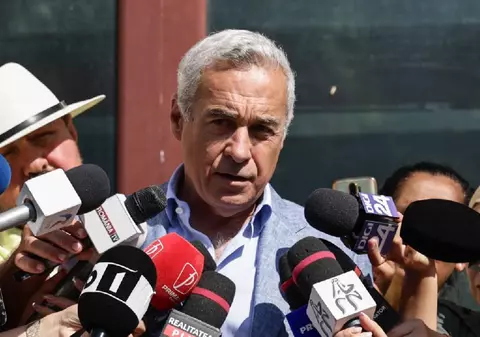 Călin Georgescu nu mai este martor, ci inculpat pentru complicitate la tentativă de lovitură de stat. Riscă închisoare de la 10 la 20 de ani