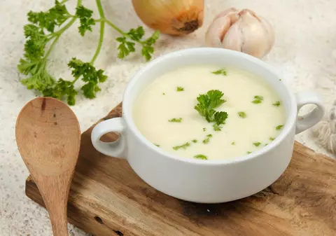 De ce se taie smântâna în ciorbă?