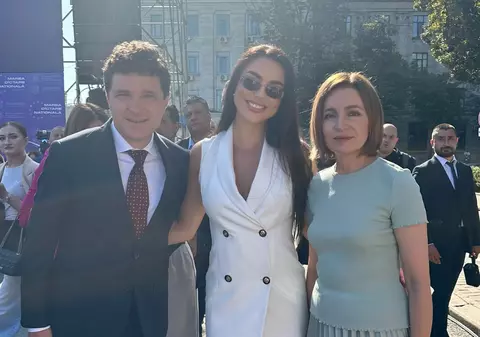 Ispita Cristina Scarlevschi de la Insula Iubirii s-a pozat cu Nicușor Dan și Maia Sandu: „Mă simt recunoscătoare și mândră”. E originară din Republica Moldova