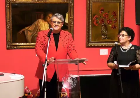 Fuego își expune tablourile de colecție la Iași. Unele au fost pictate chiar de artist