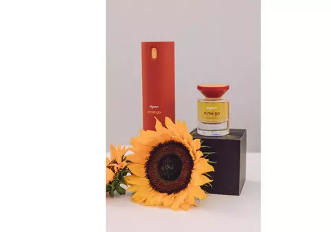 Redescoperă sănătatea părului cu gama de îngrijire Dyson Omega™ - dezvoltată pentru fortificare și strălucire de durată