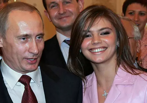 Viața secretă a iubitei lui Putin, Alina Kabaeva: relație controversată și case misterioase „cadou”