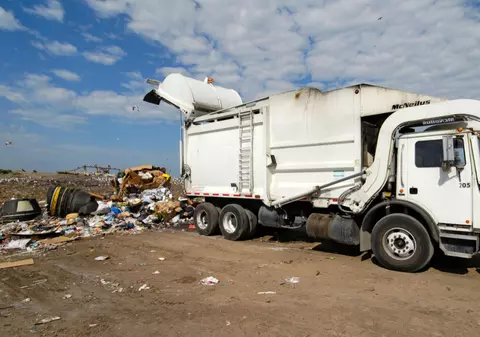 Cadavrele a doi români au fost găsite la o groapă de gunoi din Spania