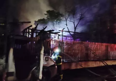 Incendiu puternic la restaurantul Levant din Galați. Focul a izbucnit în timpul unei petreceri cu 70 de oameni