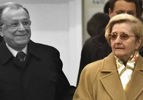 Ce pensie avea Ion Iliescu și câți bani ar putea primi ca urmaș Nina, soția fostului președinte al României