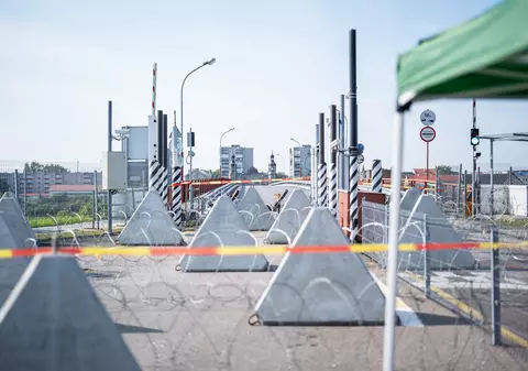 Lituania a instalat „dinţi de dragon” la frontiera cu enclava rusă Kaliningrad: „O măsură de precauţie”