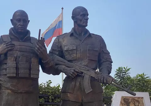 Armata privată a lui Putin duce un al doilea „război-fantomă” pentru resurse la mii de km de Ucraina