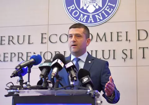 Ministrul economiei, dezlănțuit la adresa partidului lui George Simion: „Nu reușiți să convertiți din ruble în fonduri europene”