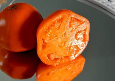 50 de lei kilogramul de roșii extratimpurii: dar în spatele prețului record, legumicultorii tot nu sunt siguri de profit