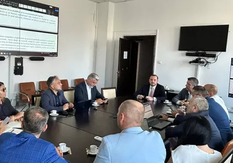 Sindicaliştii din Sănătate cer păstrarea locurilor de muncă ale angajaților și aceleași salarii pe durata austerității. Ce modificări s-au anunțat