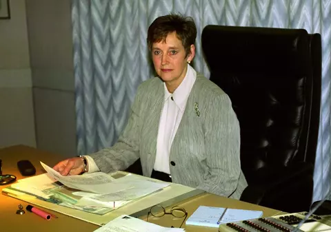 Prima șefă a spionajului britanic a murit la 90 de ani. Stella Rimington a fost o sursă de inspirație pentru Judi Dench în interpretarea personajului „M”, șefa lui James Bond