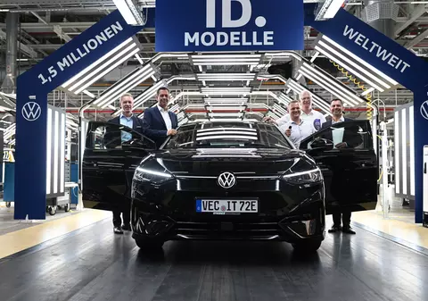 Mașinile electrice revin puternic peste tot în lume. Volkswagen domină piața europeană