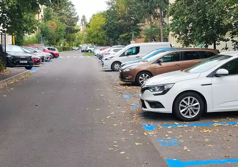 În Brașov încep de marți procedurile de atribuire a locurilor de parcare pentru Astra 1