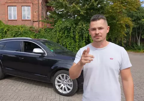 Proprietarul unui Audi Q7 a cheltuit 500.000 de euro ca să conducă mașina 1.000.000 km